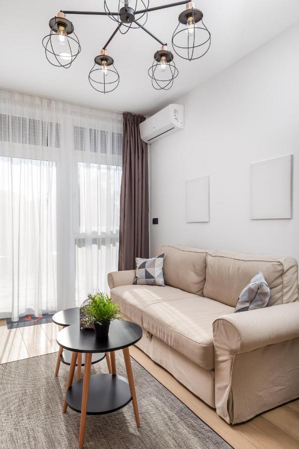 Trio Apartment